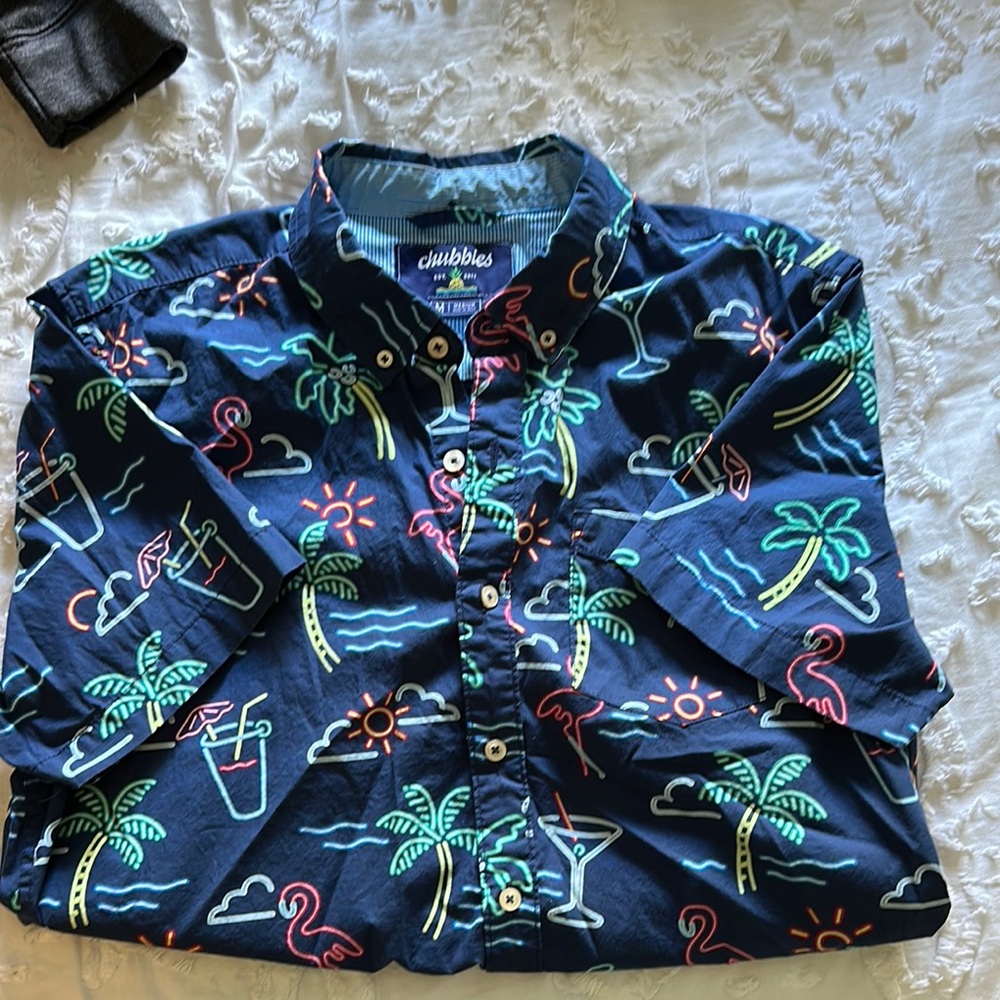 Chubbies Blue Casual Button Down Shirt with Tropical Vibes